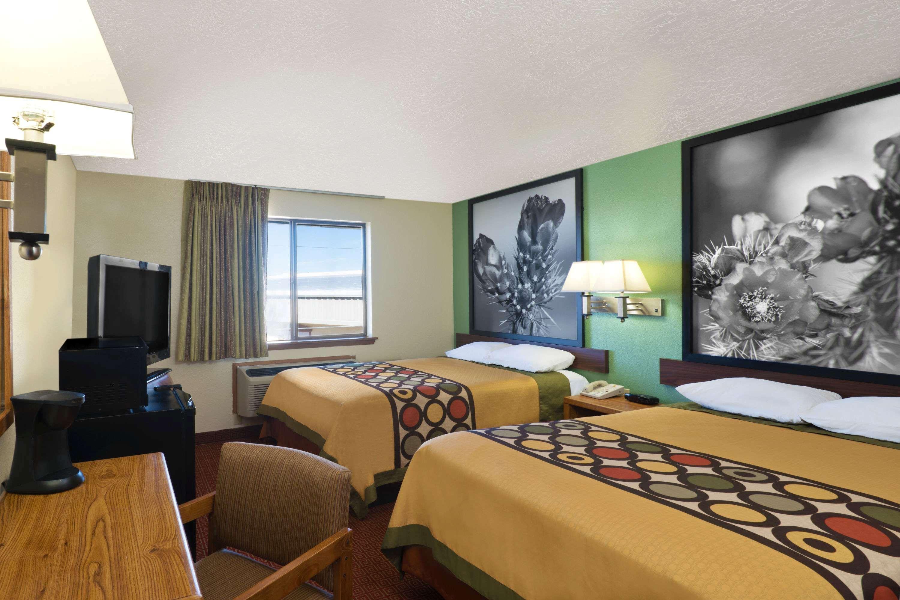 Super 8 By Wyndham Alamogordo - White Sands المظهر الخارجي الصورة