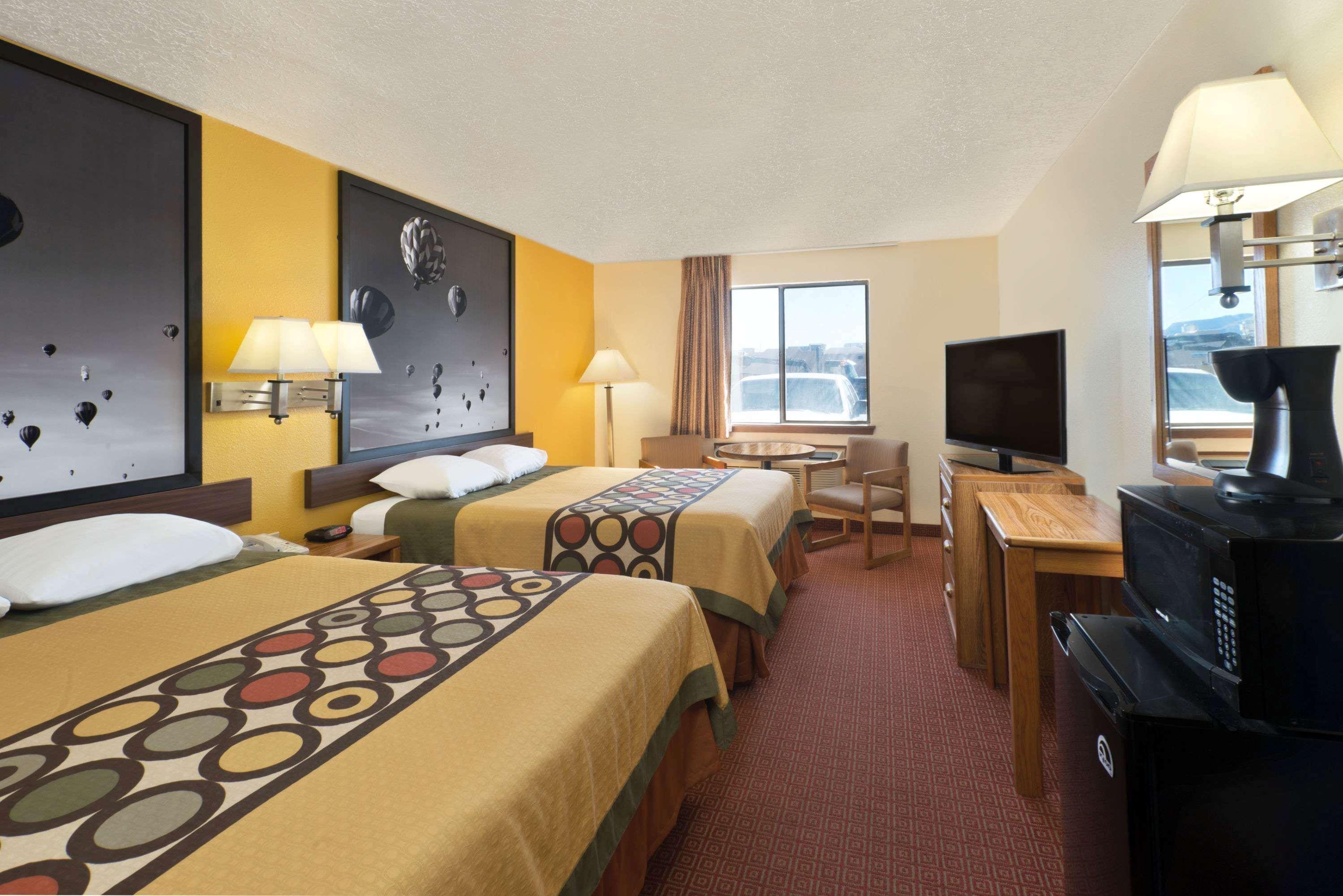 Super 8 By Wyndham Alamogordo - White Sands المظهر الخارجي الصورة